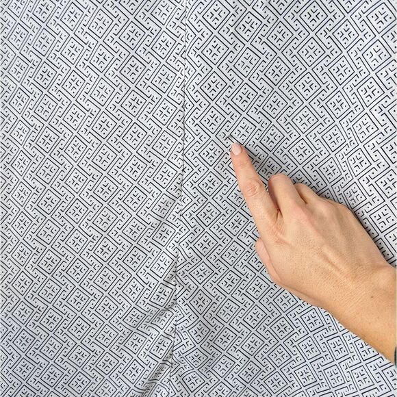 Black and White Boutique Tunic - Picture 4 of 7